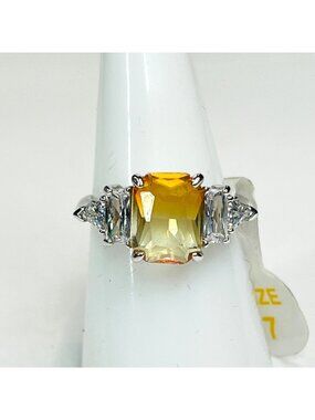 Ring Bomb Party Ring, size 7, brilliant, sparkle, contemporary